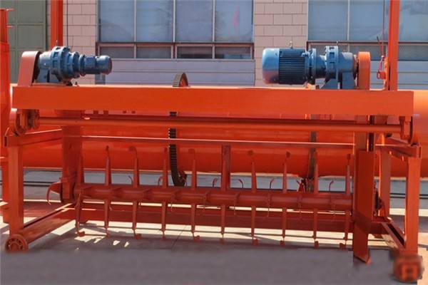 豬糞有機(jī)肥如何利用翻拋機(jī)制作？