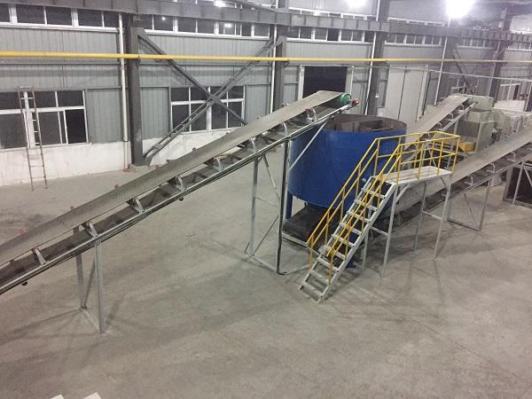 怎么利用雞糞和秸稈堆制有機(jī)肥？